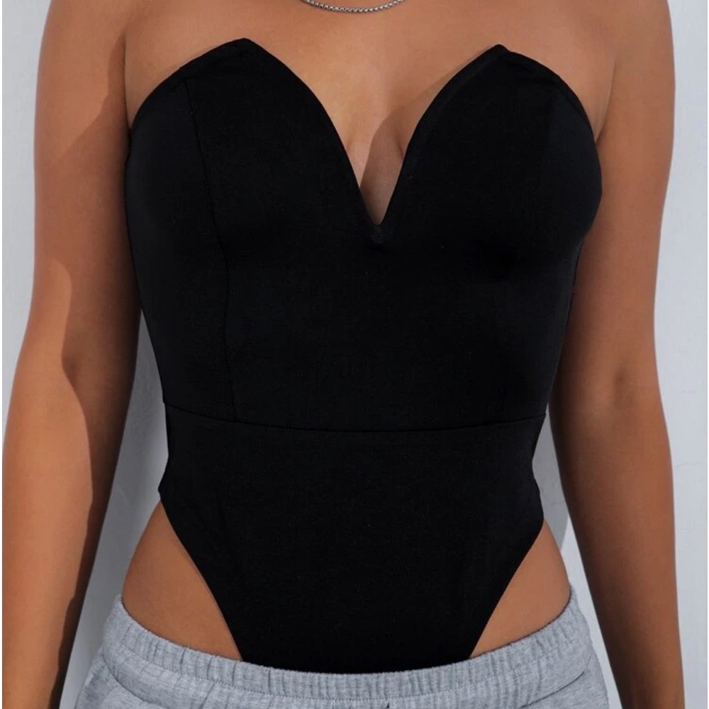 SHEIN Solid V Bra Bodysuit NWT